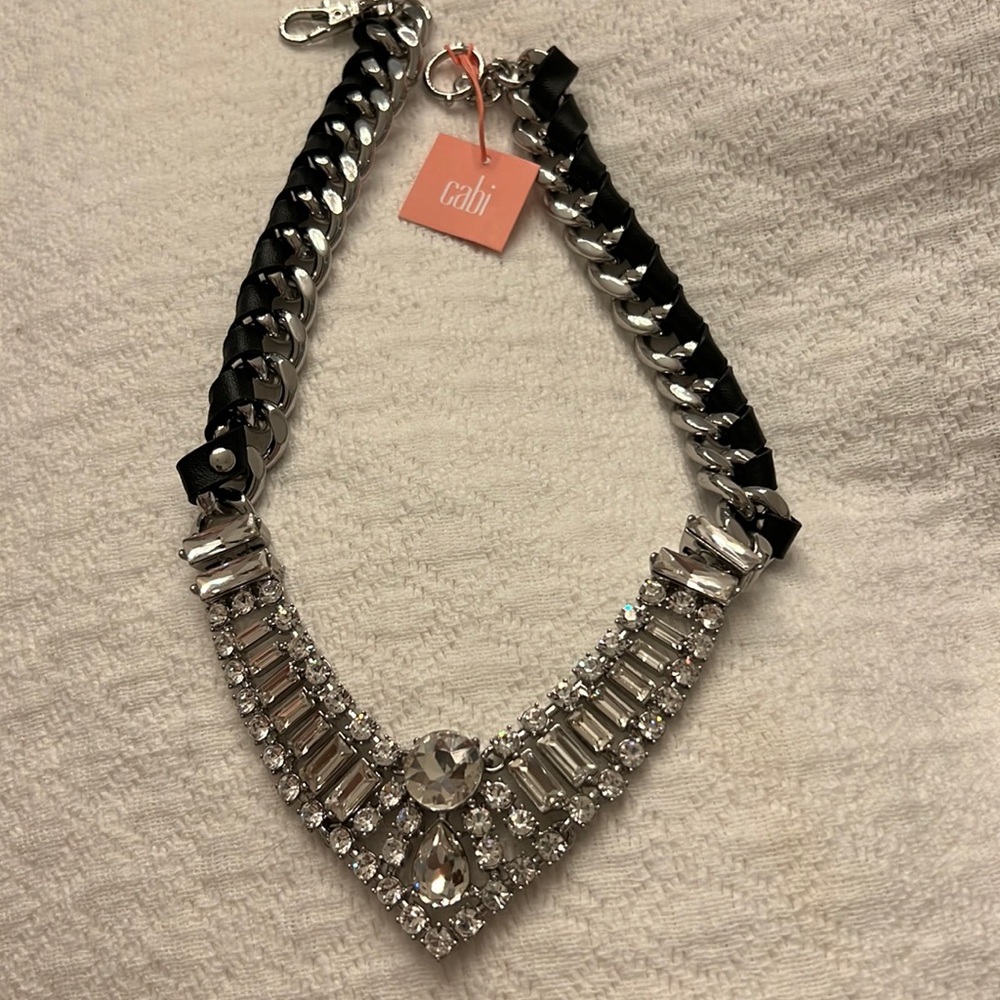 Stunning New Cabi necklace